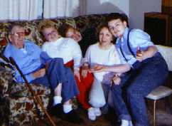 Family picture at Thanksgiving, 1991
